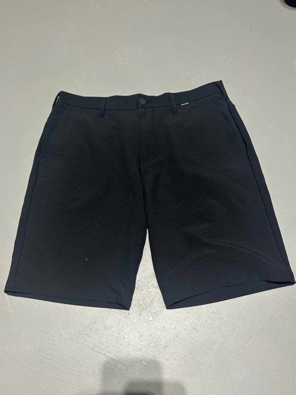 Hurley / Nike Dri-Fit Black Premium Shorts 
(Men’s Size 32) (10” Inseam)
